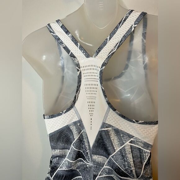 C9 by Champion Gray Geometric Print Athletic Racerback Tank Size XS - Picture 6 of 7